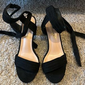 Allegra K Ankle Tie Heels size 9
